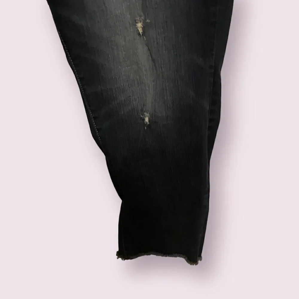 TORRID | Distressed Jeans - Picture 3 of 6